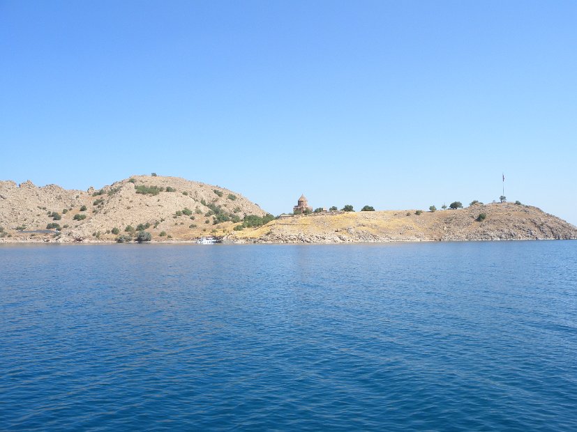 Navigazione verso l'isola di Ahtamar